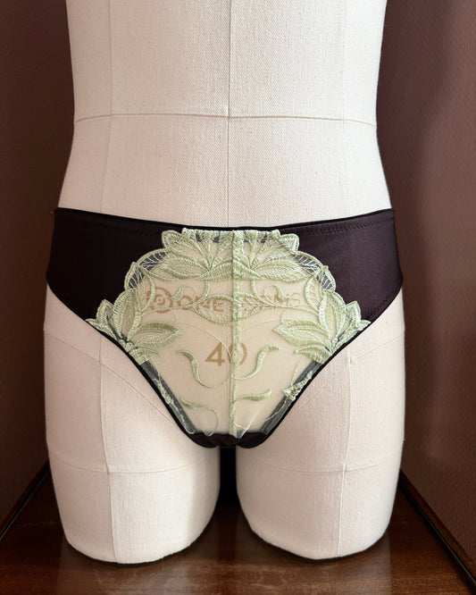 Studio_Confidants_Sage_thong