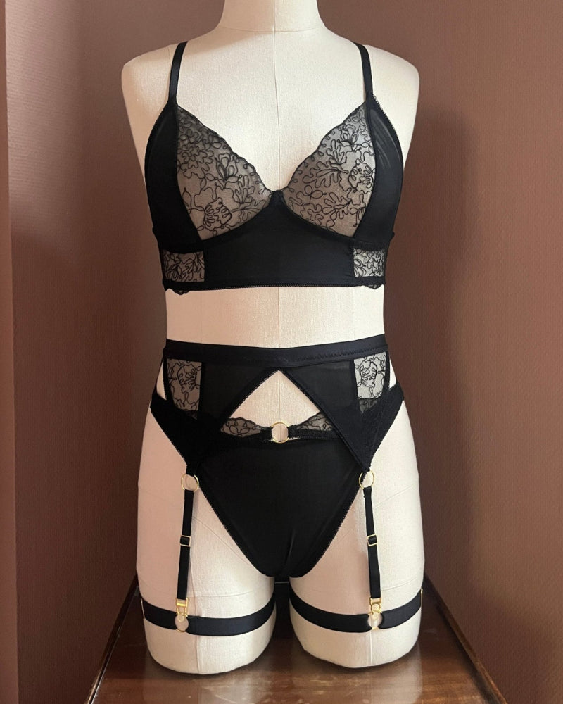 Studio Confidants_Cleo garter belt Noir