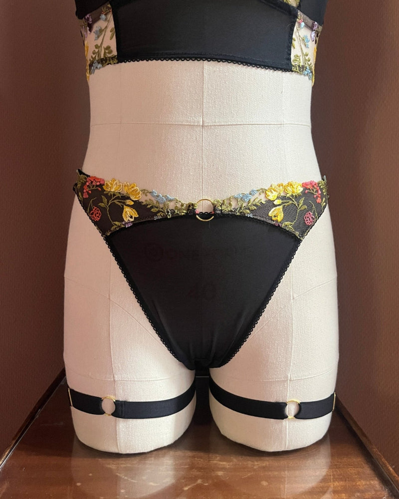 Studio Confidants_Cleo thong
