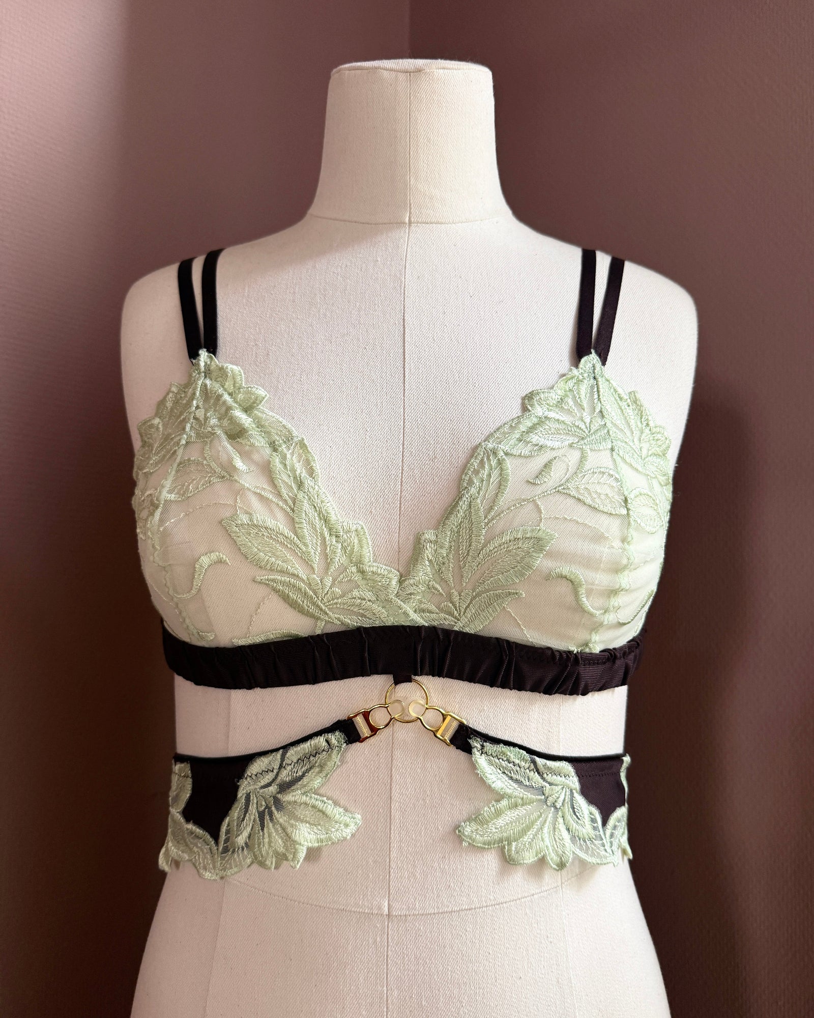 Studio_Confidants_Sage_bralette