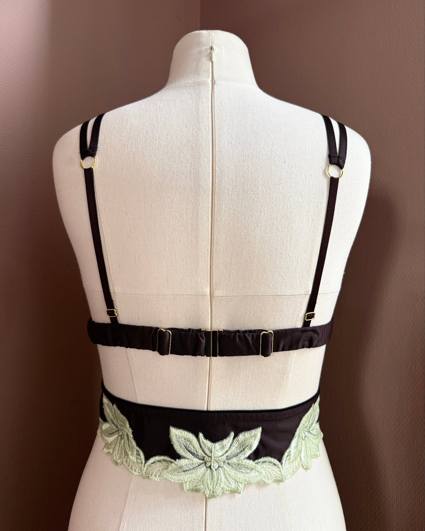 Studio_Confidants_Sage_bralette