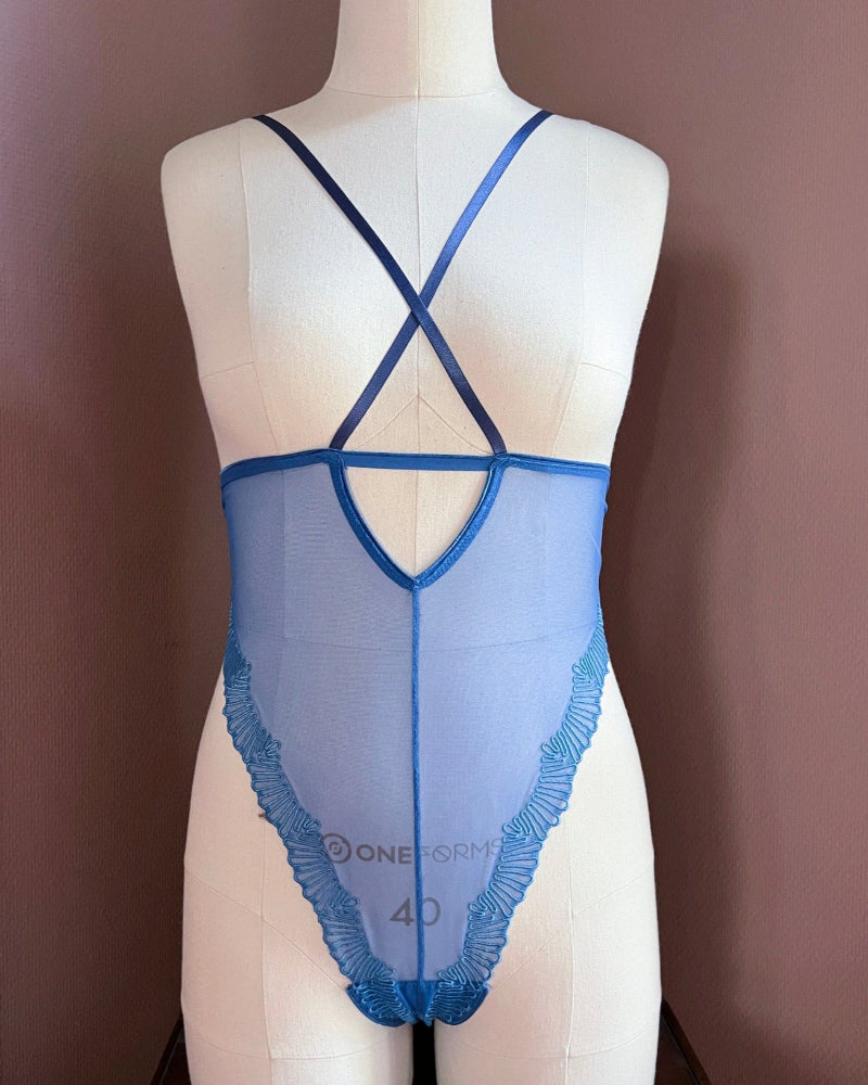 Studio Confidants_Sky light body